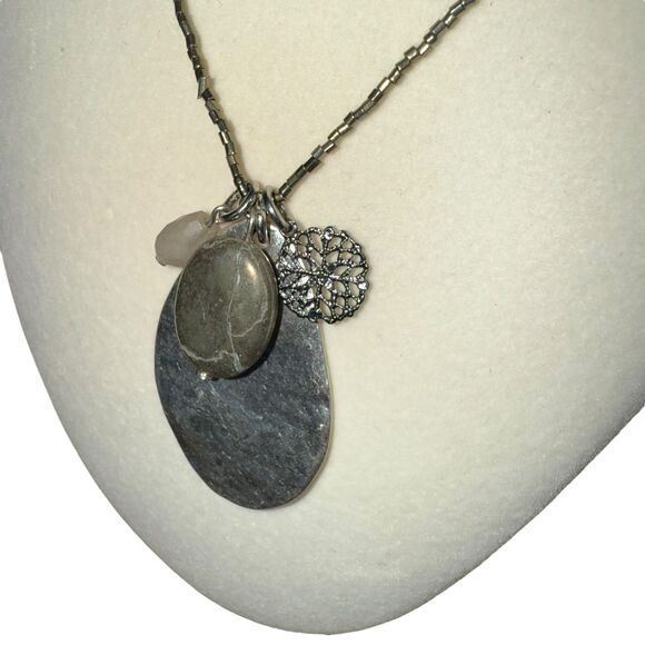 J. Jill Beaded Chain Necklace Stone Charms Silver Tone Oval Layered Mixed Metal - Picture 5 of 9